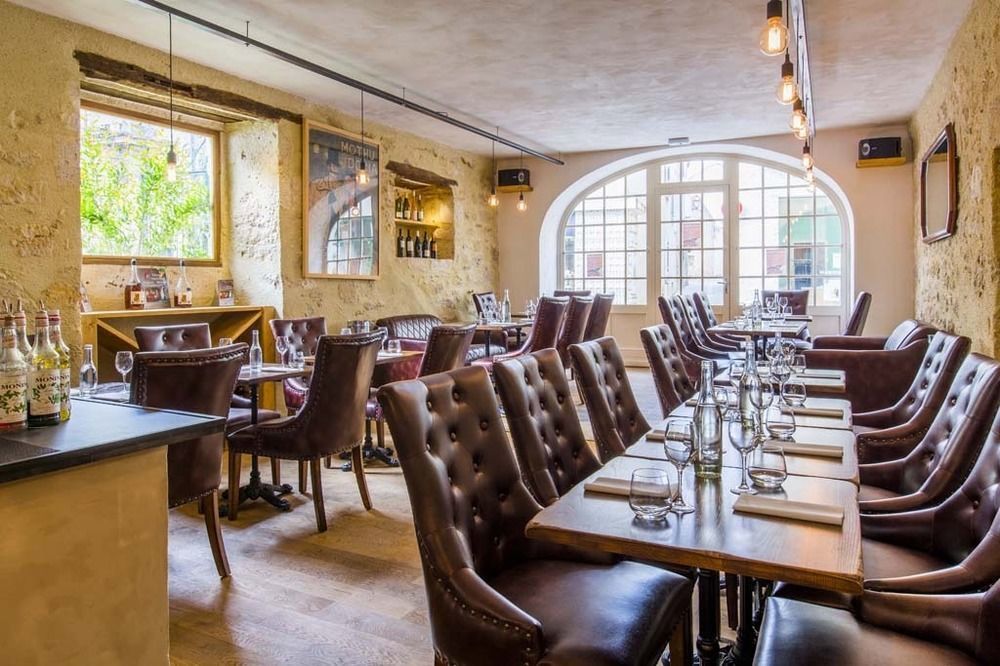 Les Trois Lys Hotel Condom Bagian luar foto